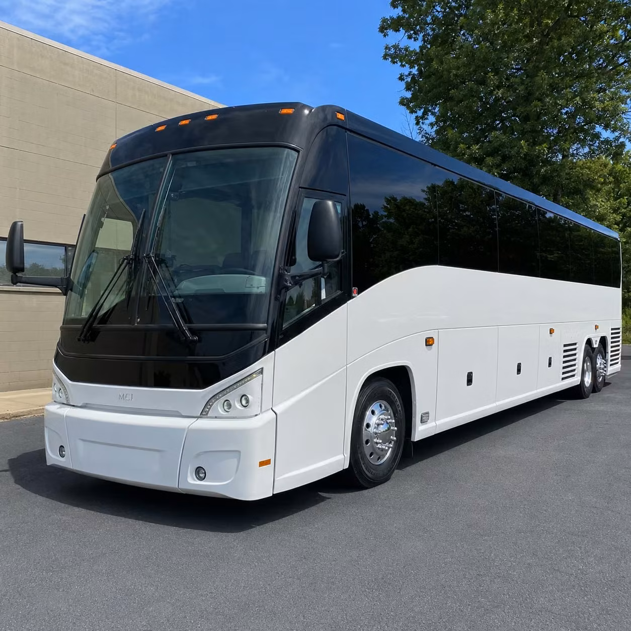 plano charter bus rental exterior