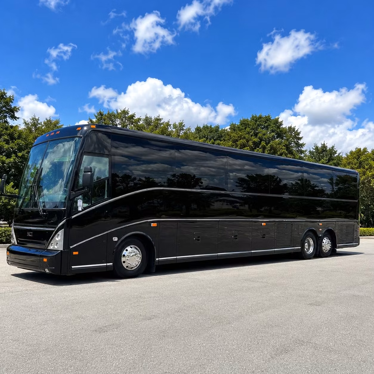shuttle buses for plano employee commutes and daily corporate shuttles